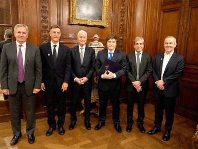 Que exhibió Javier Milei ante los enviados de J.P. Morgan