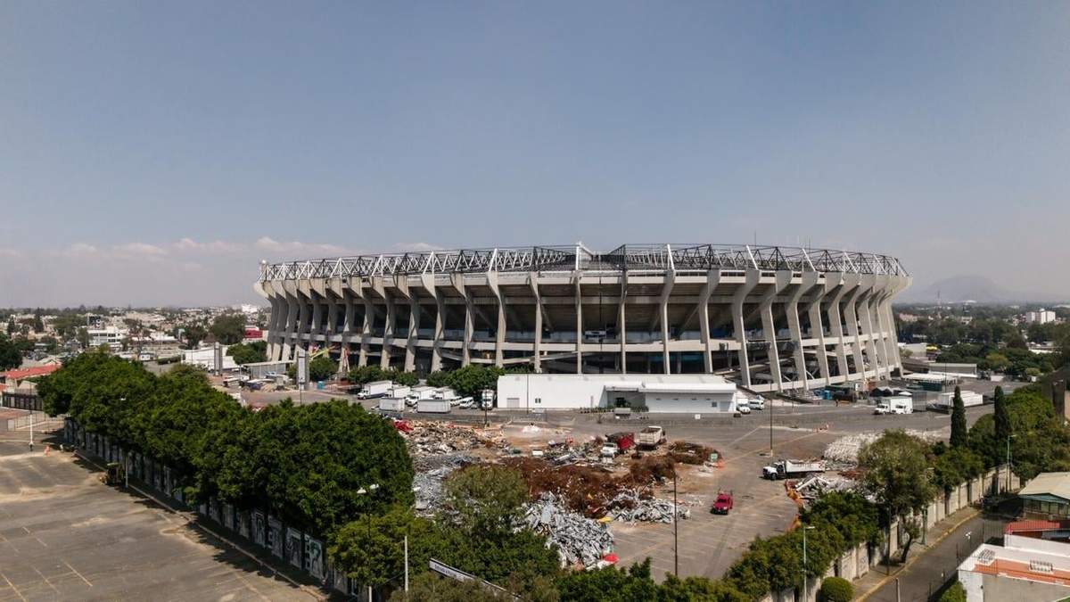 Estadio Azteca. Remodelación y deuda