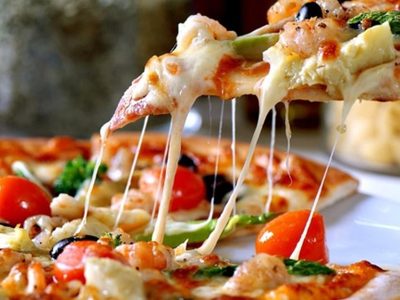 En el Día Mundial de la Pizza, secretos para hacerla en casa y que parezca de pizzería