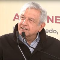 Por protestas, AMLO acorta su discurso en Nuevo Laredo, Tamaulipas