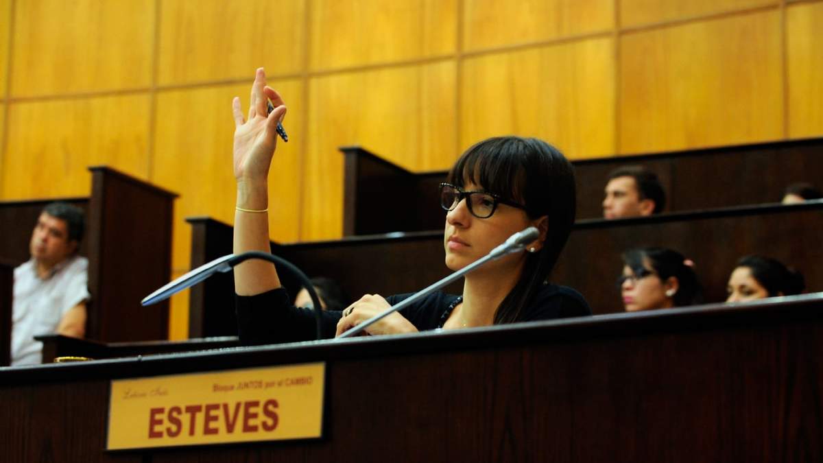 Leticia Esteves, legisladora provincial. Fuente: (Twitter)