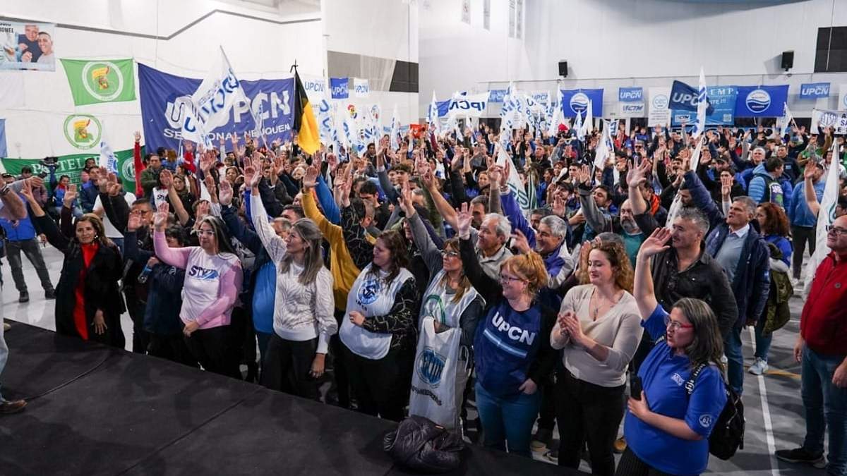 Representantes de 45 gremios votaron por la normalización de la CGT Neuquén. (Fuente CGT Neuquén)