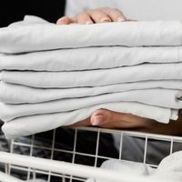 Sin usar ni una gota de lavandina: los trucos infalibles para blanquear tu ropa y dejarla como nueva