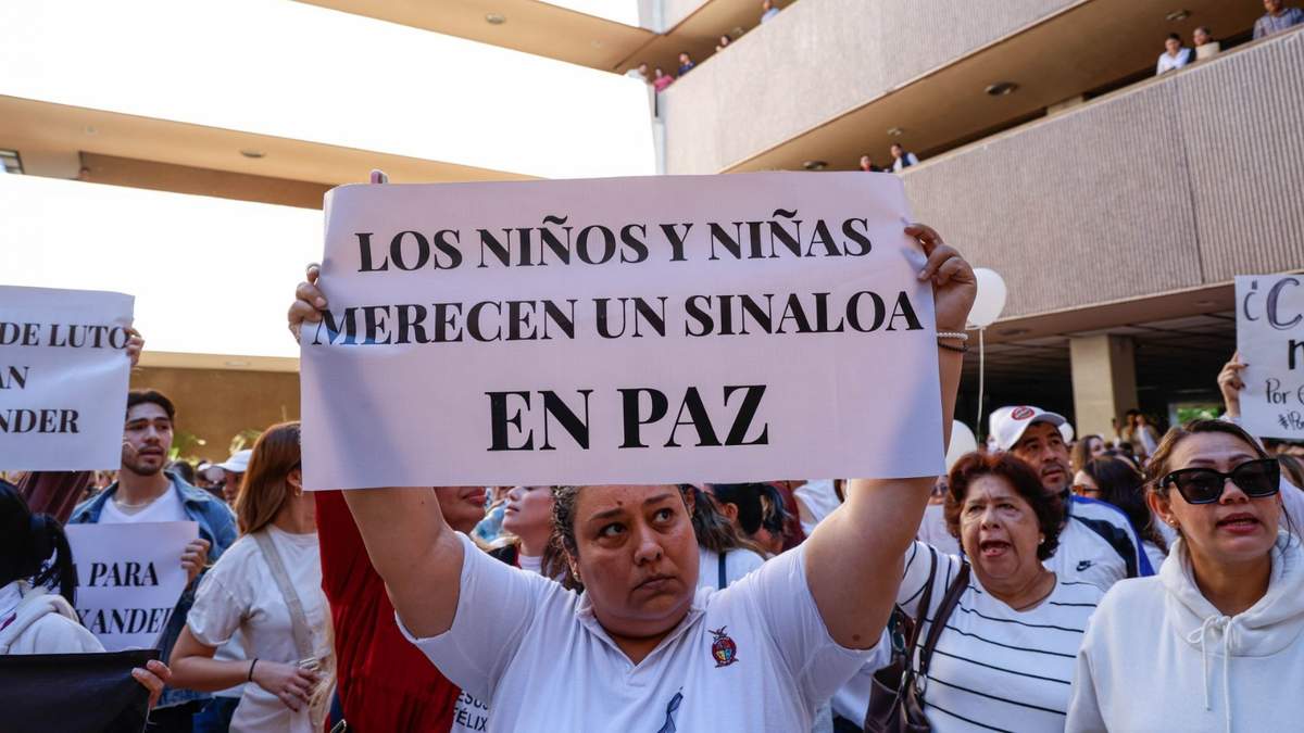 Protesta en una escuela de Culiacán en enero pasado, contra la violencia en la entidad