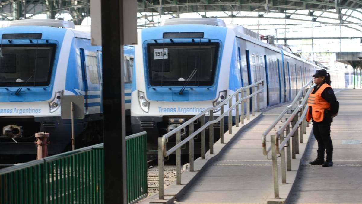 El paro de trenes incluye un cese total de actividades. Fuente: (X)