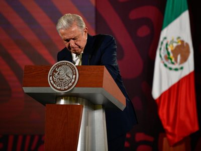Estos fueron los principales temas de la conferencia mañanera de AMLO del 15 de enero (Video)