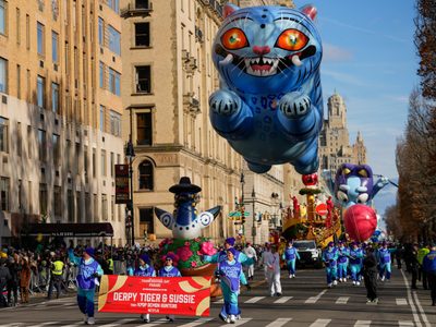 El desfile de Macy's del Día de Acción de Gracias trae a Pac-Man y Labubu a Manhattan (Video)