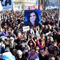 El Gobierno Nacional chicaneó la movilización a favor de Cristina Kirchner y aseguró que solo fue "una cancha de Huracán"