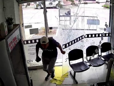 Video: así roban en el centro de Mendoza a plena luz del día