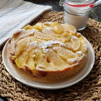 Torta de manzana exprés: la receta más fácil y súper dulce que vas a amar para la merienda