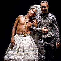 'Réquiem para un alcaraván”: de la tierra al teatro