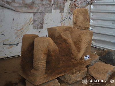 Hallan escultura de Chac Mool dentro de una obra en construcción en Pátzcuaro
