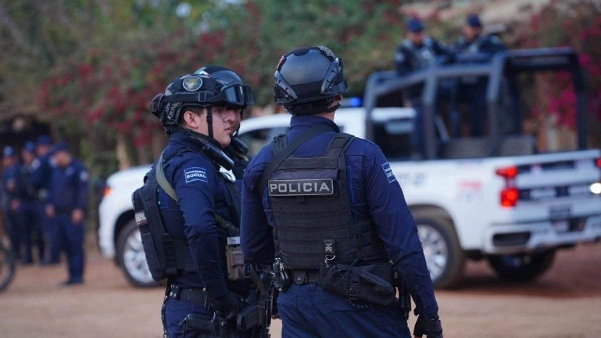 Foto ilustrativa de de policías de Michoacán