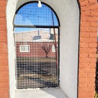 Indignación: en Las Heras se roban hasta la Virgen