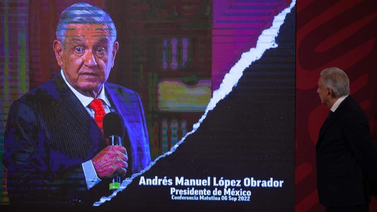 El presidente durante la conferencia matutina