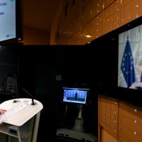 Líderes de la UE tratarán los retrasos en las vacunas en medio del debate sobre reactivar el turismo