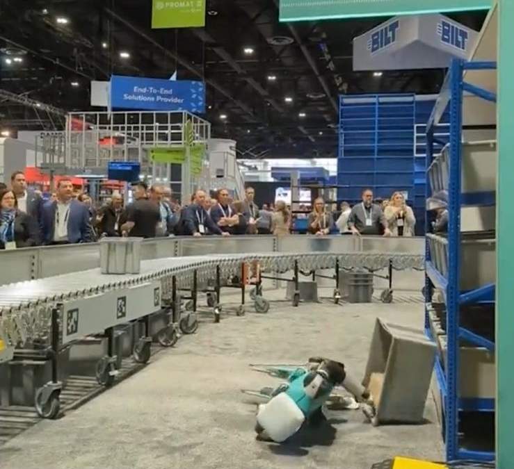 Robot colapsa después de 20 horas de trabajo