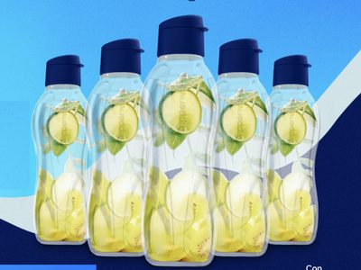 Tupperware vendió todas las "botellas con causa" en apoyo a nadadoras