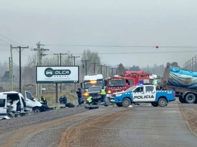 El gobernador lamentó la trágica muerte de los trabajadores estatales en el accidente en la ruta 7