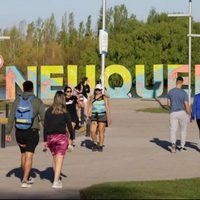 Con un 50% de ocupación, Neuquén se posiciona como destino urbano durante el fin de semana largo