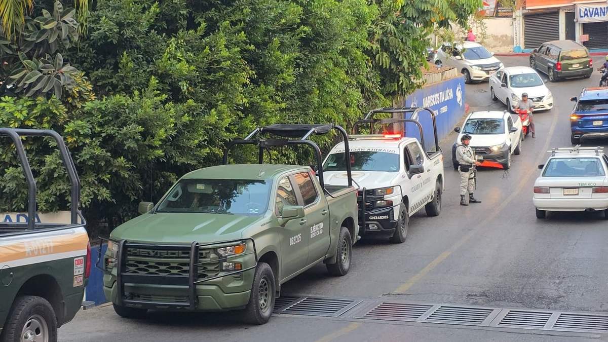 Fuerzas de seguridad en el lugar del ataque armado