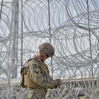 Trump deja en suspenso la declaración de emergencia nacional fronteriza