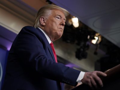 Emiten orden de aprehensión contra Trump por asesinato de Abu Mahdi al-Mohandes