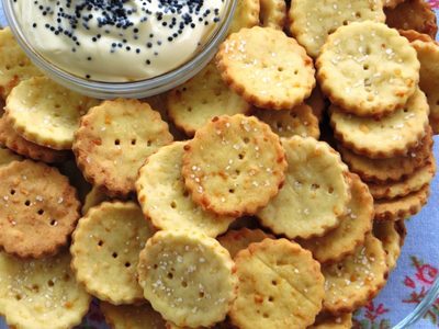 Galletitas saladas sin TACC: un snack casero simple para picadas y meriendas en casa