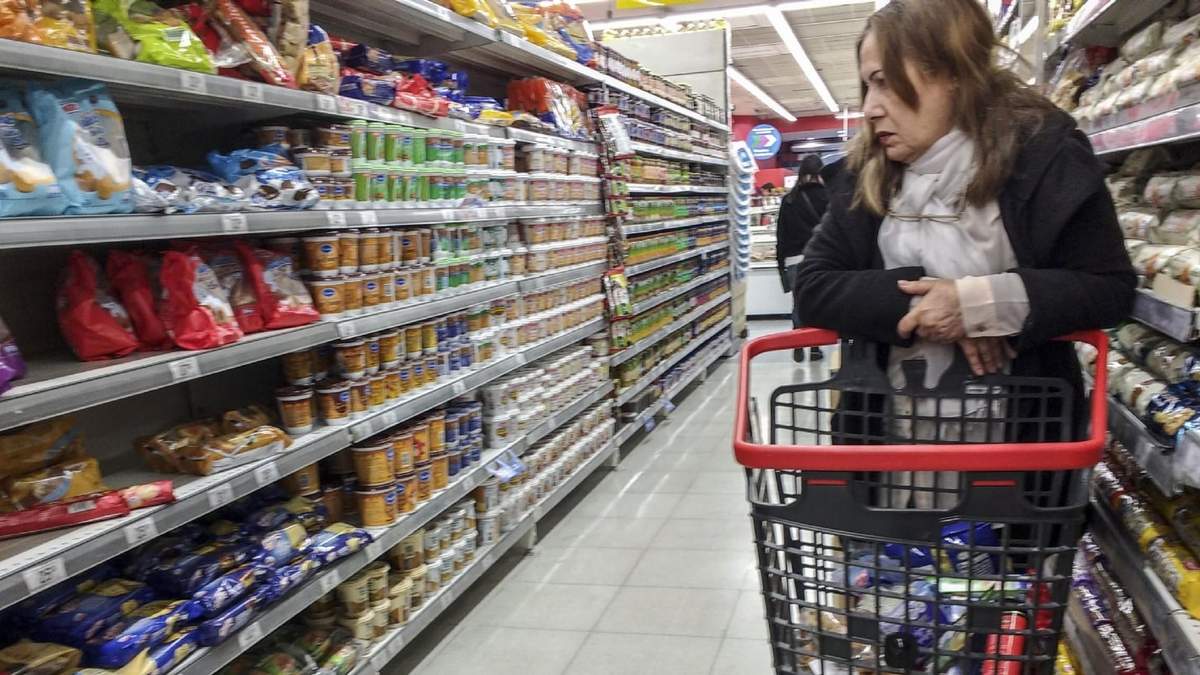 El equipo económico del Gobierno prevé una inflación de un dígito en octubre. Fuente: (Twitter)
