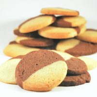 Galletitas bicolor: poné la pava y hacé en minutos esta delicia para disfrutar en la merienda