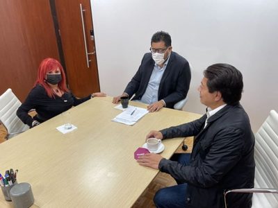Presidente del Tribunal Electoral escucha alegatos de Layda Sansores