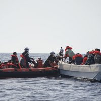Rescatadas 49 personas en una embarcación al sur de la isla italiana de Lampedusa