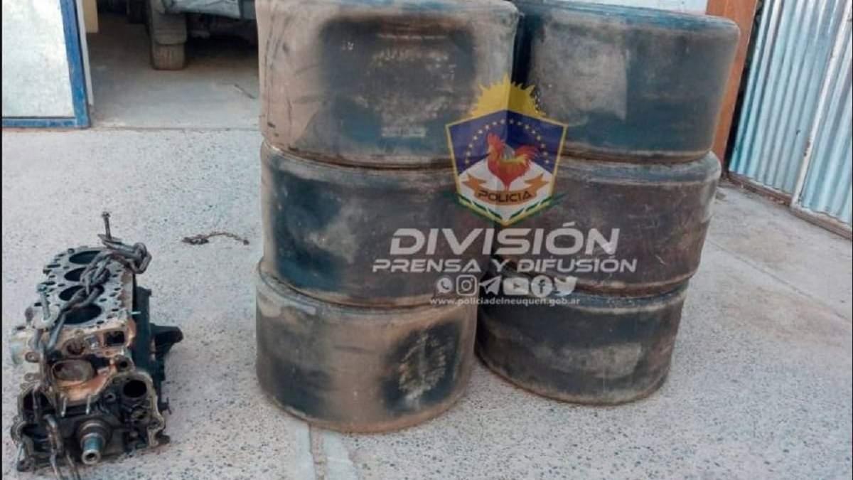 Parte de los elementos hallados en el allanamiento. Fuente: (Prensa policial)
