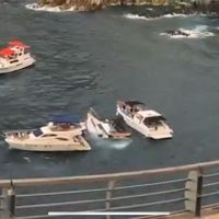 Captan momento en que yate turístico se hunde en Acapulco