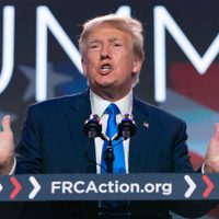Juez de NY impone a Trump una multa de 454 millones de dólares por fraude