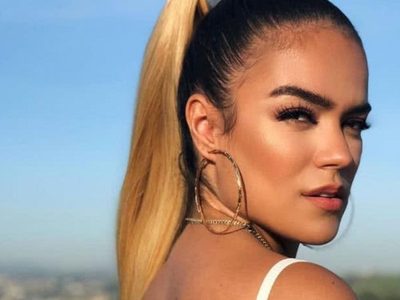 ¡Dios Mío! Karol G sorprendió a sus fans con una postal de otro mundo. ¡Al borde del bloqueo!