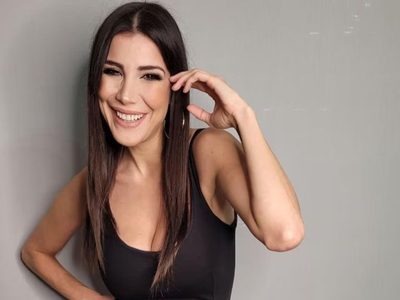 El detalle romántico que Andrea Rincón elige en sus prendas no pasa desapercibido