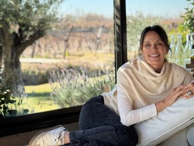 El completo ejercicio que elige Nequi Galotti a sus 65 años y que es perfecto para cualquier edad