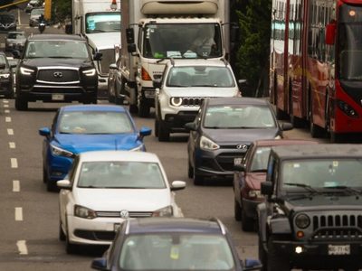 Portaplacas en CDMX 2025: ¿Cuáles son permitidos y en qué casos amerita multa?