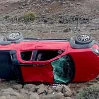 Una mujer resultó herida tras derrapar y volcar en una ruta de ripio en el Norte Neuquino