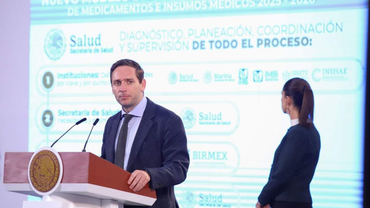 Eduardo Clark y Claudia Sheinbaum, en la conferencia del 31 de octubre