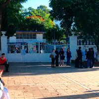 Resulta herido trabajador de la UABJO en "intento" de toma de la Facultad de Medicina