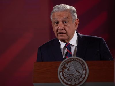 Si condenan a Julian Assange pediré que se desmantele la Estatua de la Libertad: AMLO