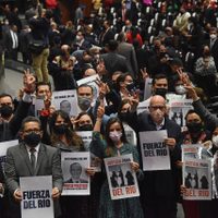 Movimiento Ciudadano protesta por caso Del Río en el arranque del segundo periodo de sesiones