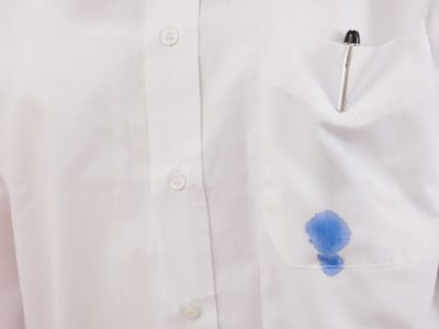 Con 2 ingredientes y en 5 minutos, sacá esa mancha de birome rebelde de tu ropa y dejala como nueva