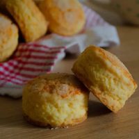 Si se te antojó algo dulce, hacé esta receta de scons económicos, sin manteca y con 3 ingredientes