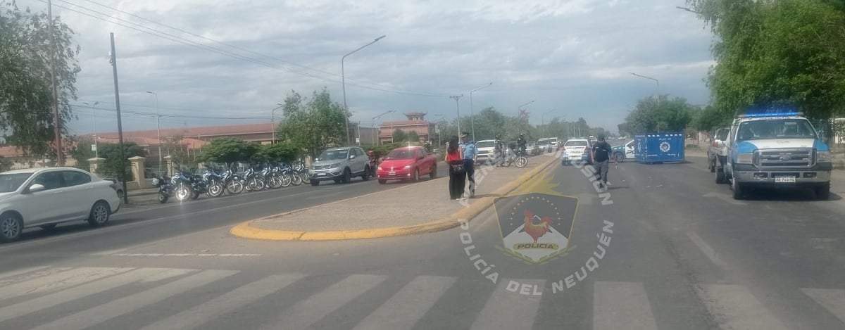 El siniestro ocurrió en Avenida Mosconi y Cholar. Fuente (Policía de Nuquén)