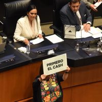 “Duele que quitamos las pensiones a expresidentes”, dice la secretaria de Bienestar a senadores