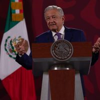 AMLO confirma que balacera en Plaza Andares fue entre escoltas y el CJNG