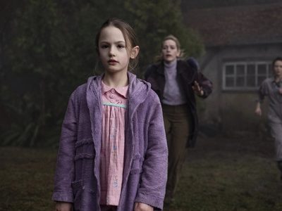 “La maldición de Bly Manor”: 2 motivos para ver la nueva y escalofriante serie de Netflix